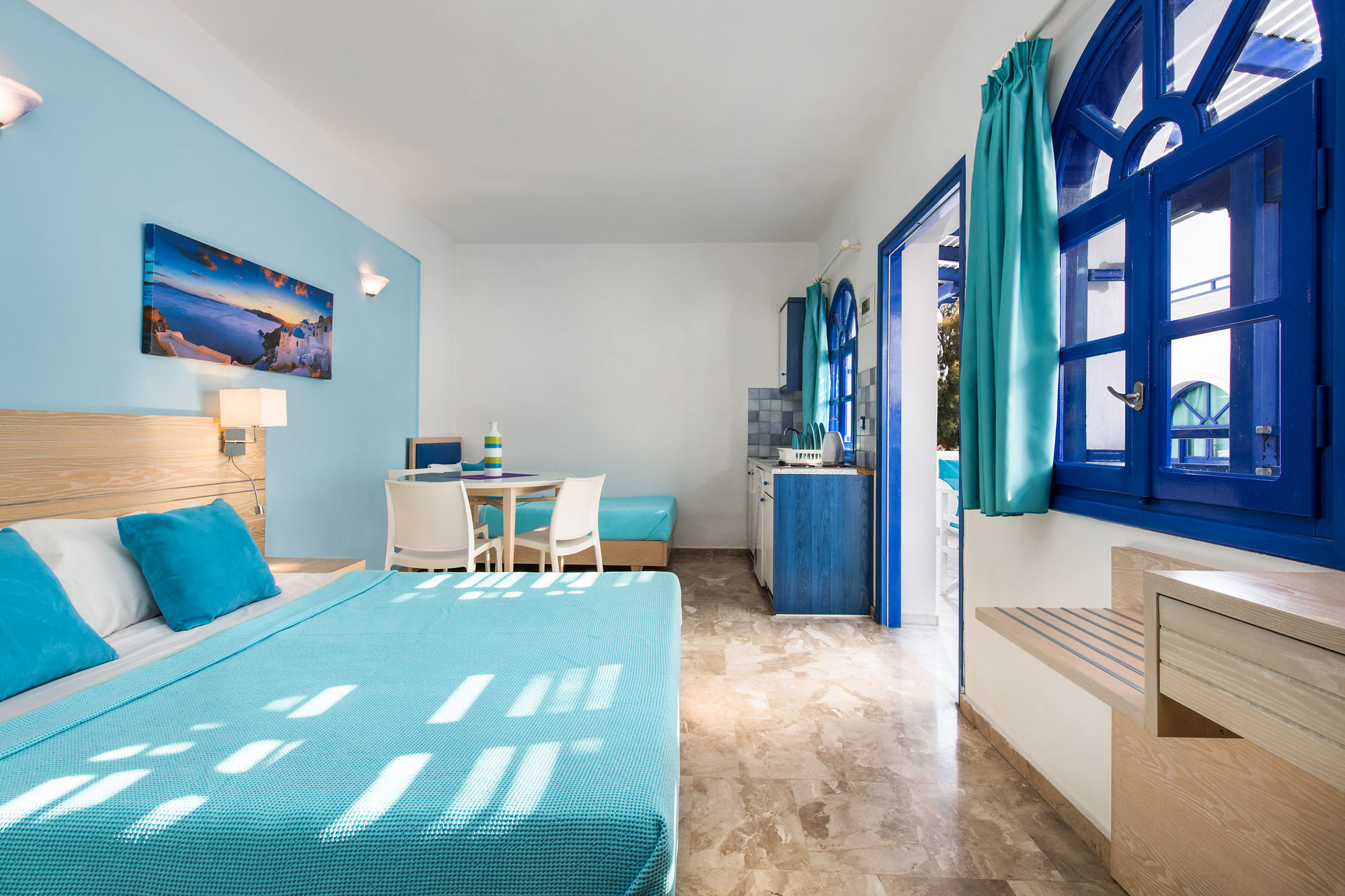 Samson΄s Village Apartahotel Perissa (Santorini)
