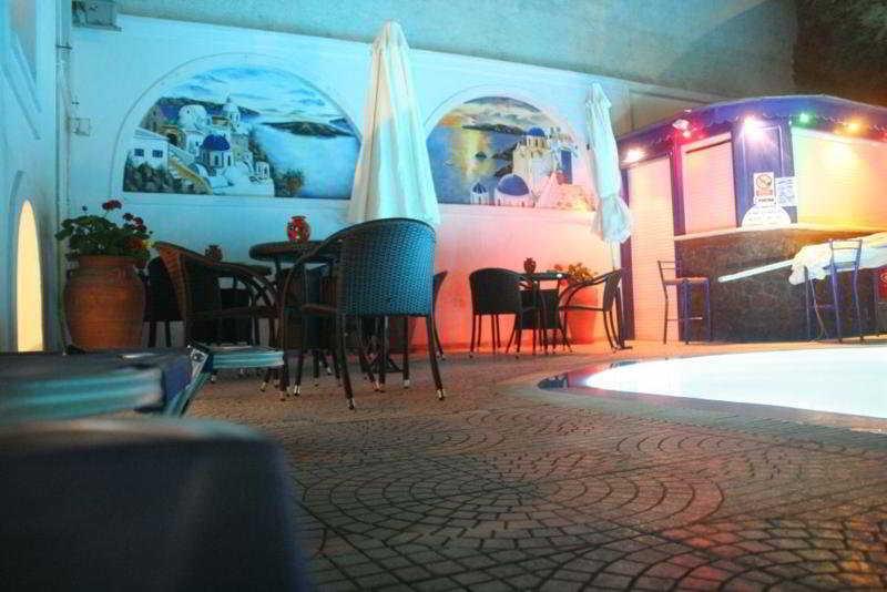 Samson΄s Village 3* Perissa (Santorini)
